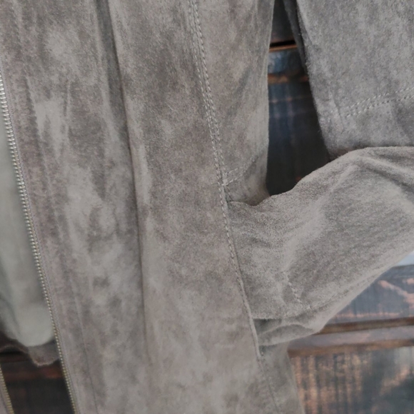 Liz Claiborne Suede Ladies Jacket - Picture 8 of 13
